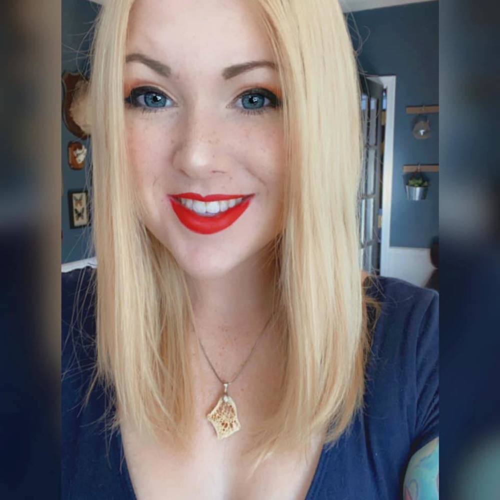 Meet your Posher, Nadine